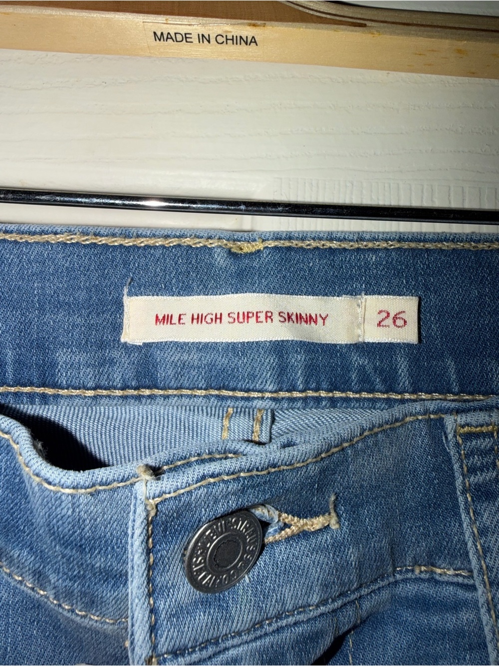 Levi's Light Blue Skinny High-Rise Jeans - Picture 3 of 4